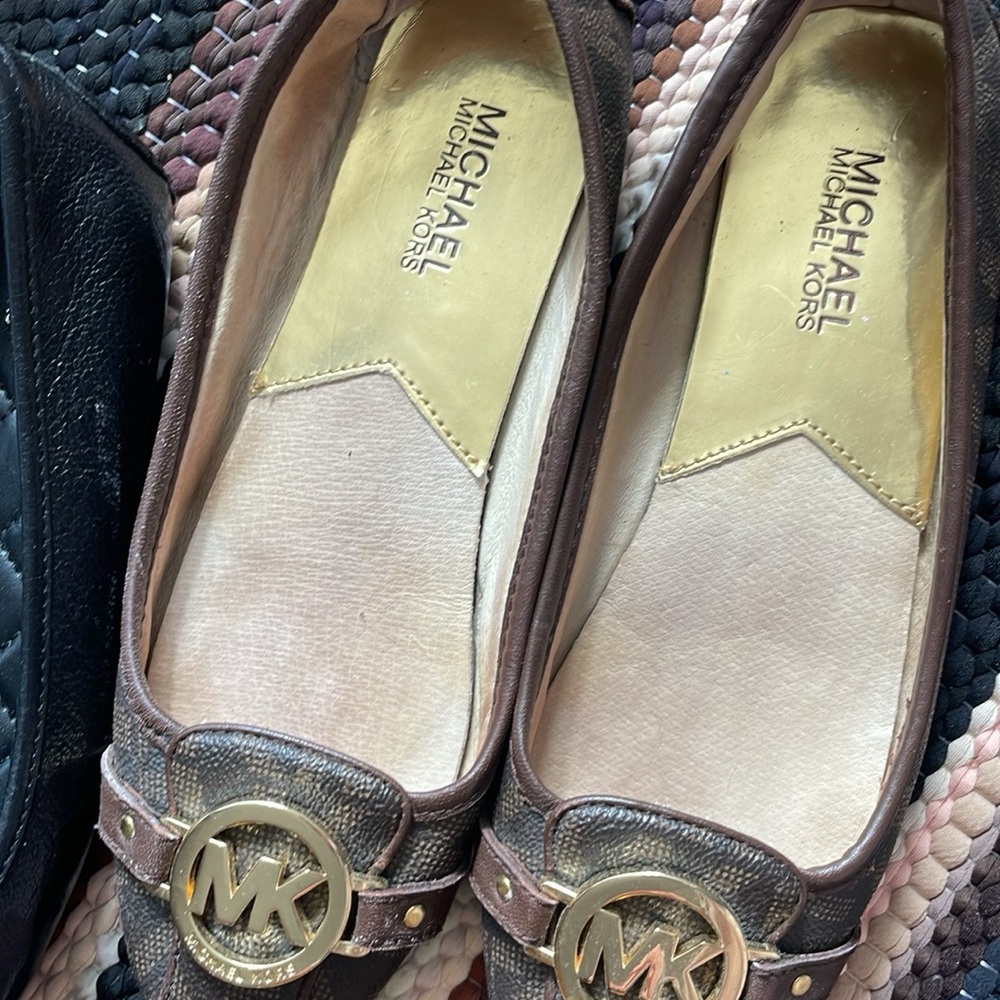 Michael Kors Brown Logo-Accent Leather Ballet Flats